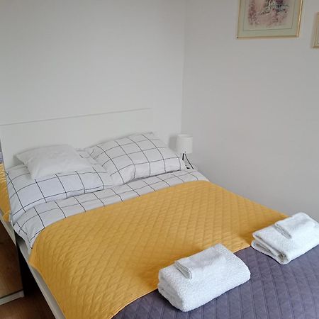 Apartament Dwupokojowy Ostrowiec Świętokrzyski Exterior foto